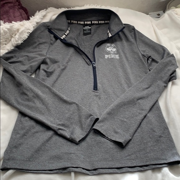 Victoria’s Secret workout shirt - Picture 2 of 7